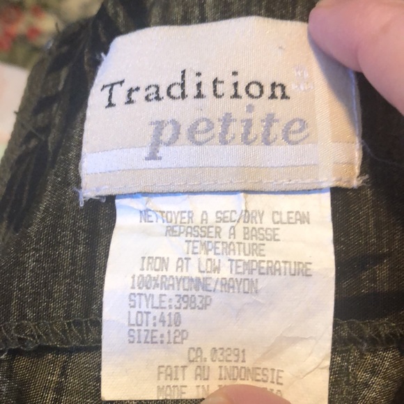 Tradition Maxi summer dress green/black top and safari bottom. Size 12p. - Picture 9 of 10